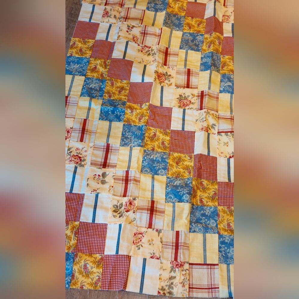 VTG Quilt topper Top fabric unfinished project Cottagecore Grannycore